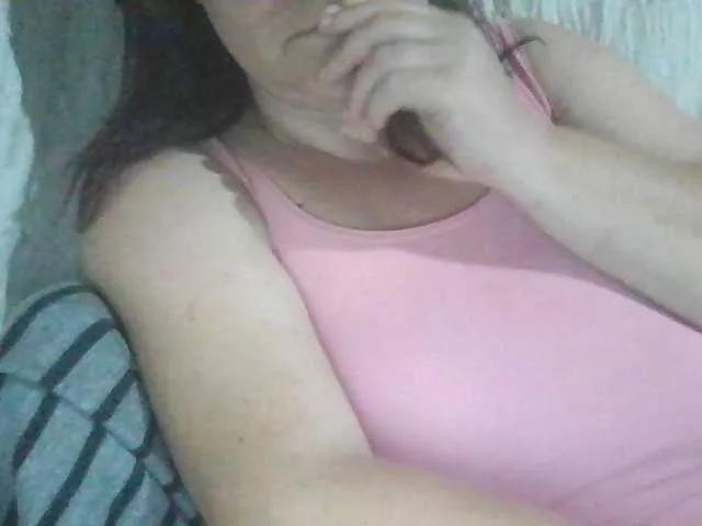 LaraXXX33 from BongaCams
