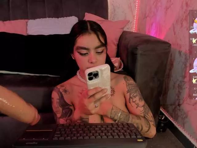 Girls: try live performances with matured performers, from dancing to quirks, in a variety of beautiful sex cams.