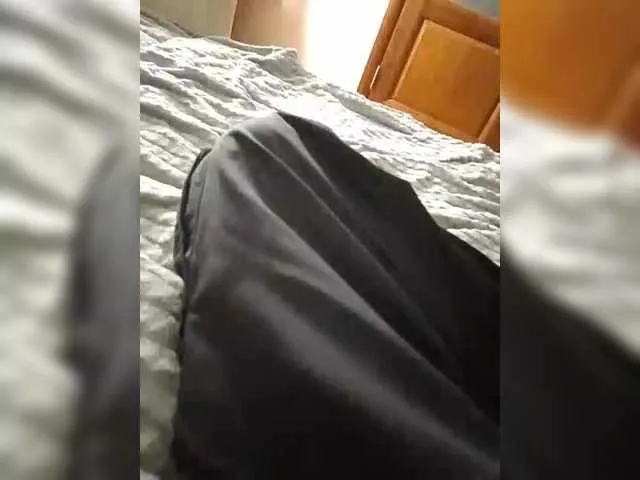 Laylay13 from BongaCams