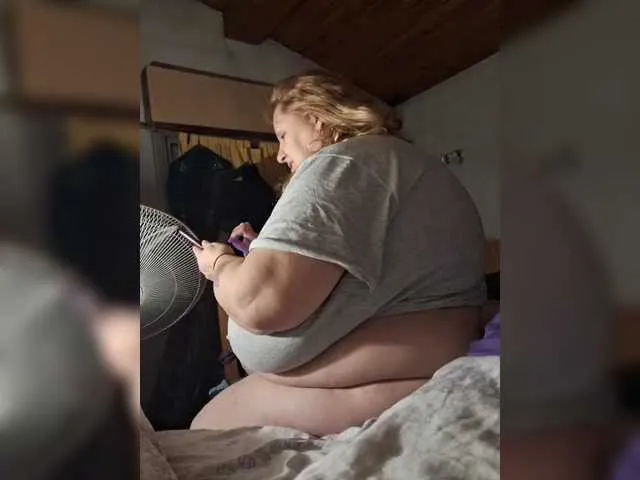 Leoncarpita from BongaCams