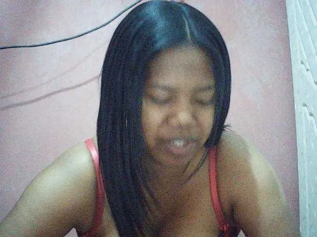 Lesly11 from BongaCams