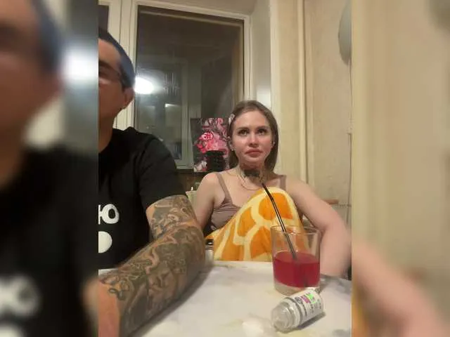 Letti28 from BongaCams