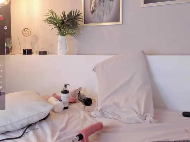levanna from BongaCams is Freechat