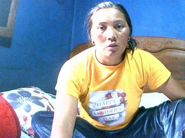 liann from BongaCams is Freechat