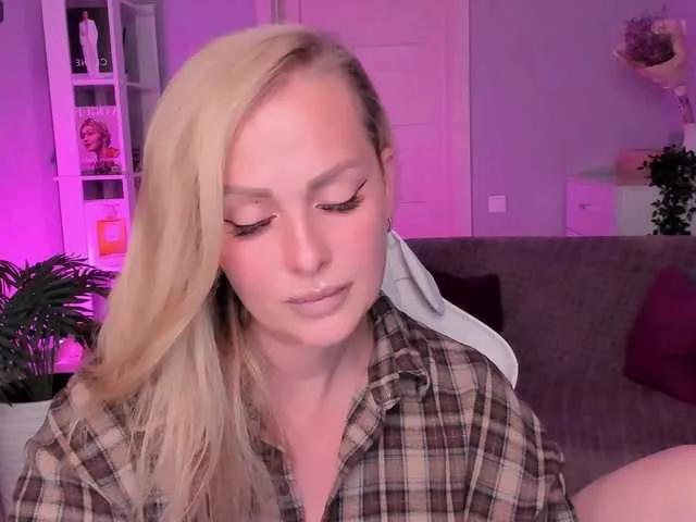 LibbyNora from BongaCams