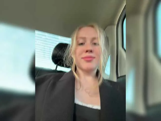 Likachkaa from BongaCams