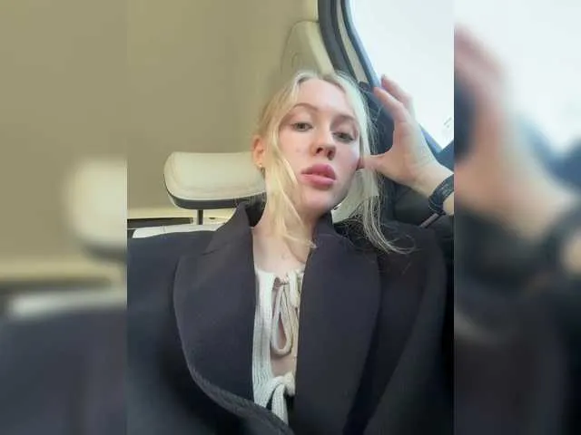 Likachkaa from BongaCams