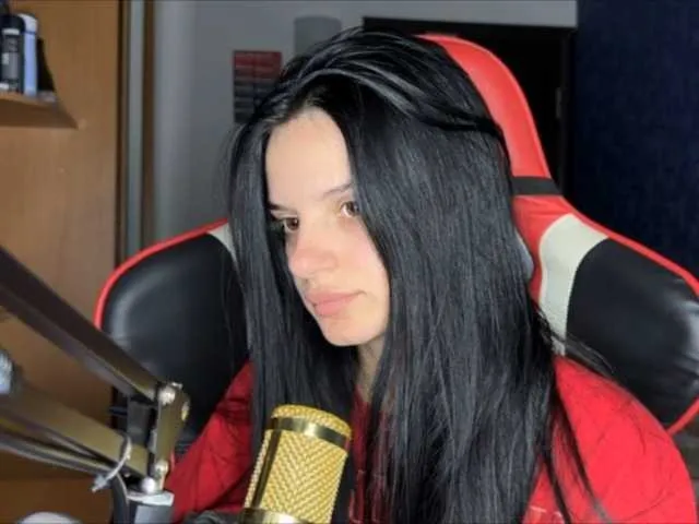 Lili0-0 from BongaCams is Freechat