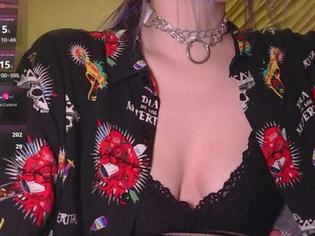 LilianOsbourne from BongaCams is Freechat