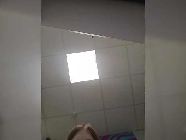 Lilo79 from BongaCams