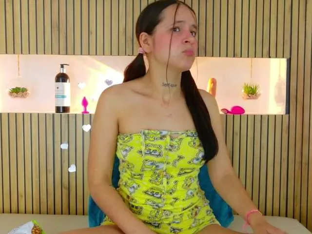 Lily-Rouse from BongaCams