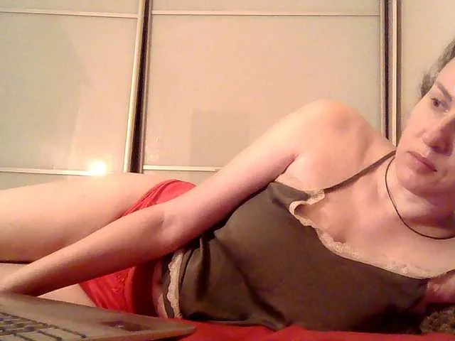 Lily133 from BongaCams