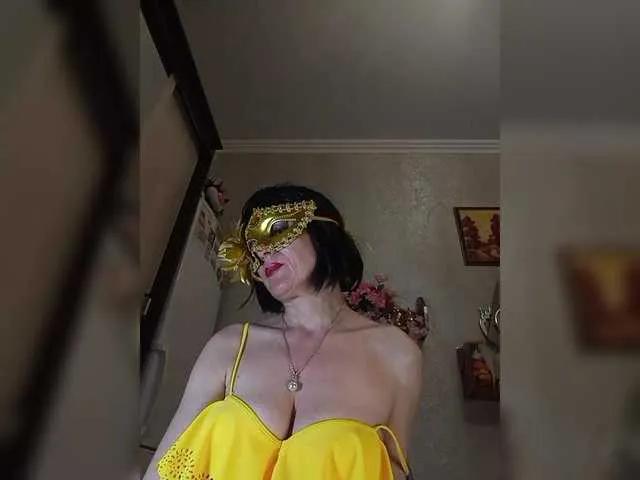 Lilya18 from BongaCams