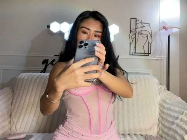 LilyJelly from BongaCams