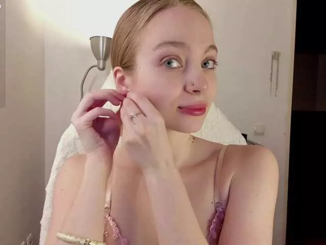 LISABABYMETAL from BongaCams