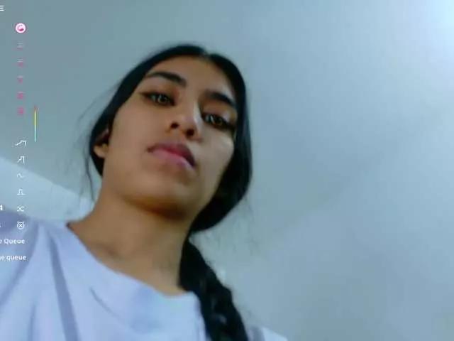 Littleeemiily from BongaCams