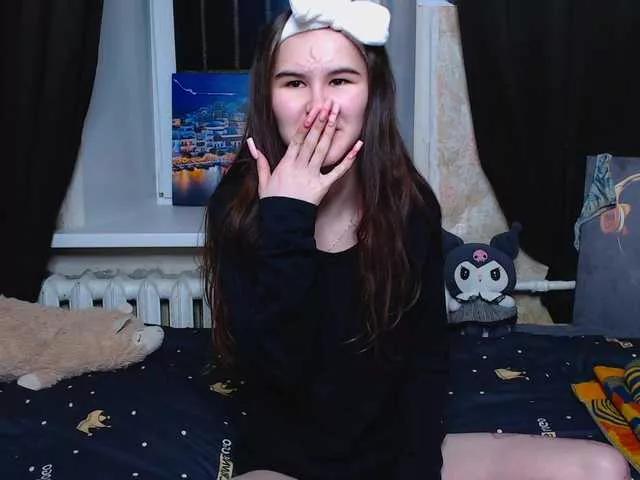 Littleowlx from BongaCams