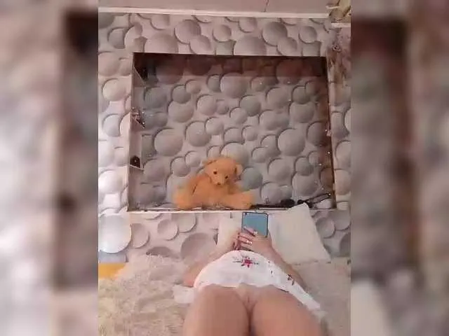 LizSage from BongaCams