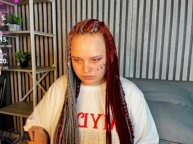 Looly-Rise from BongaCams