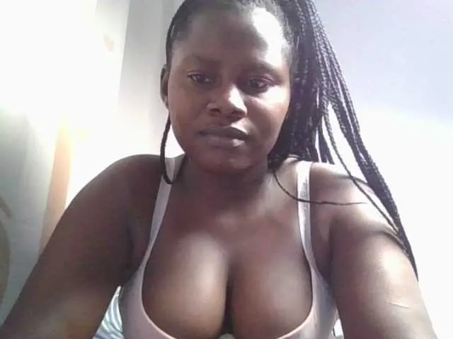 Loviepaula from BongaCams