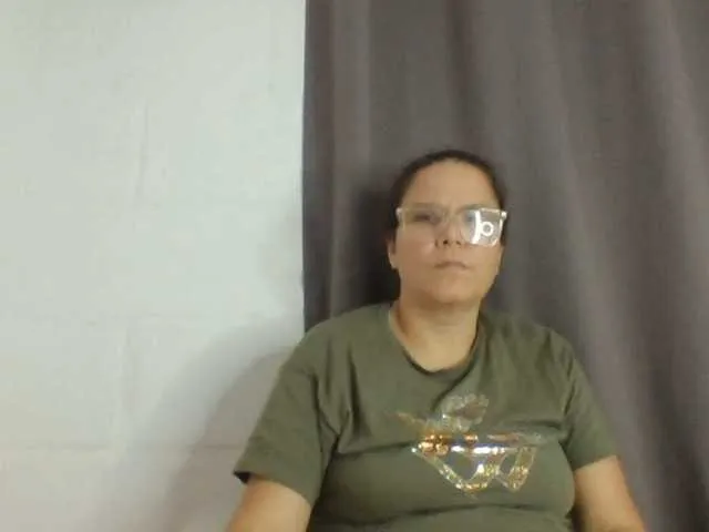 Lucianamaster from BongaCams