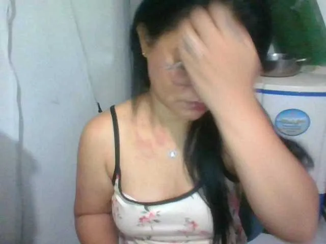 LUCKYME22 from BongaCams