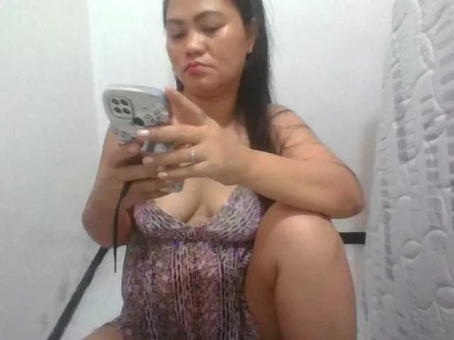 LUCKYME22 from BongaCams