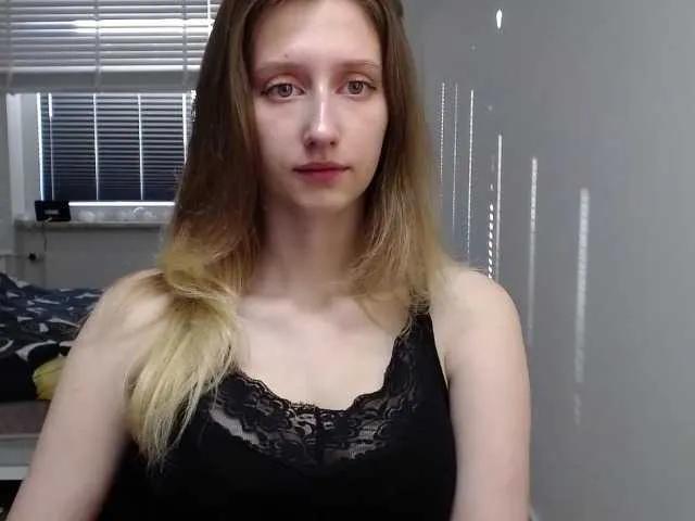 LUNAdream from BongaCams is Freechat