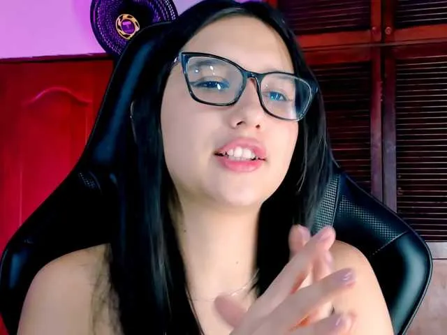 luniverse from BongaCams is Freechat