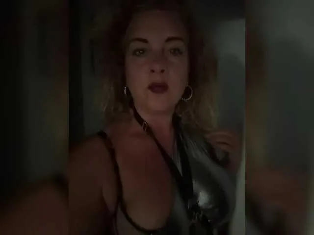 Lussyanna from BongaCams