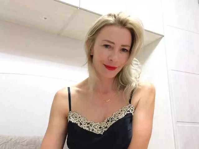 Maddalena from BongaCams