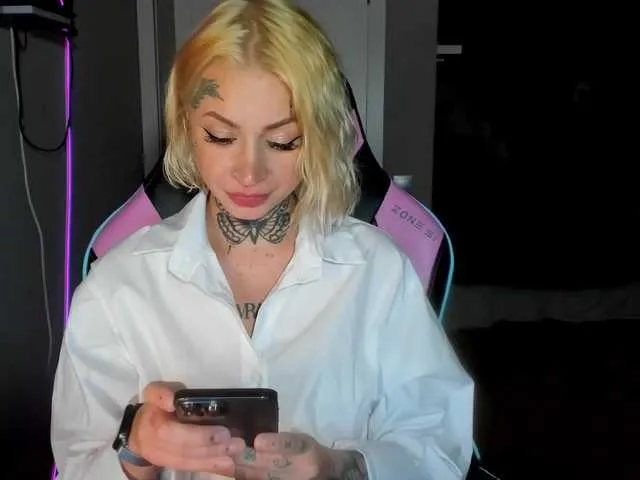 MalinaLaura from BongaCams