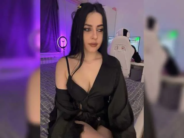 Manynia666 from BongaCams