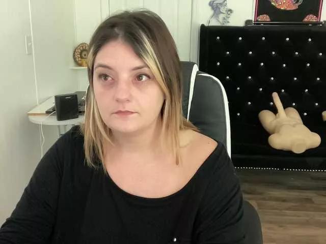 maramaze from BongaCams