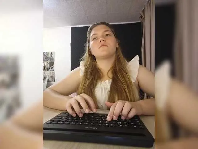 Mariicka from BongaCams