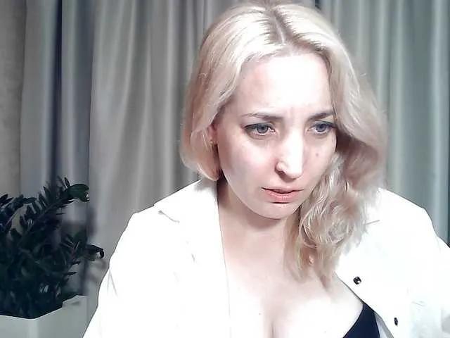 mariska-kiska from BongaCams is Freechat