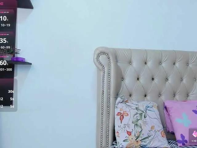 MatureBlonde from BongaCams is Freechat