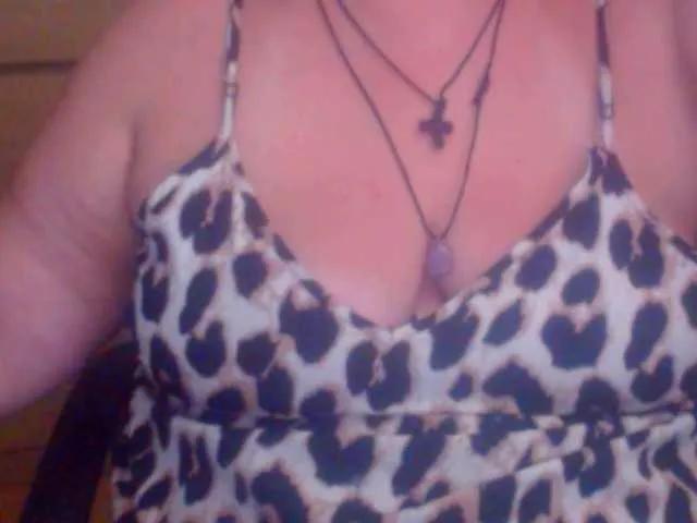 mayalove4u from BongaCams is Freechat