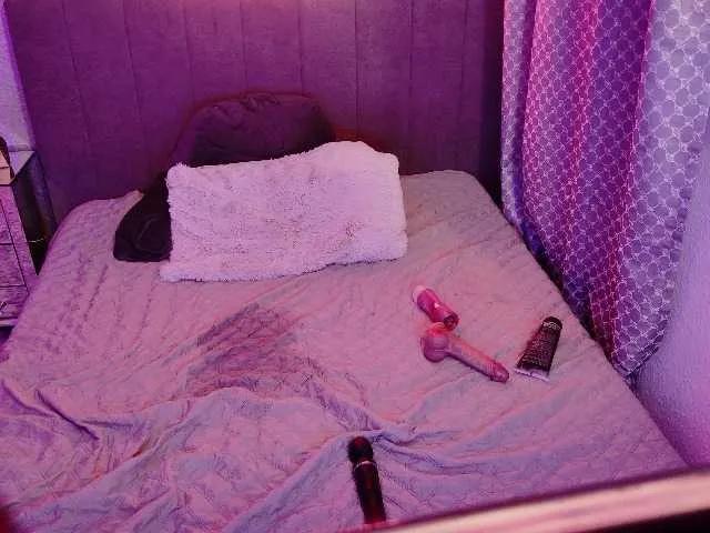 MelinaCurves from BongaCams is Freechat