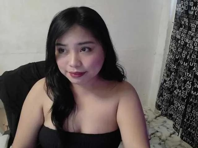 Meomi25 from BongaCams