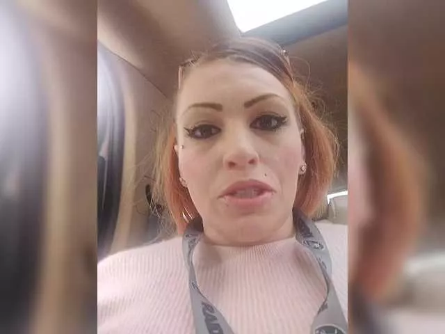 Meowzers7771 from BongaCams