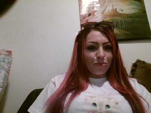 Meowzers7771 from BongaCams