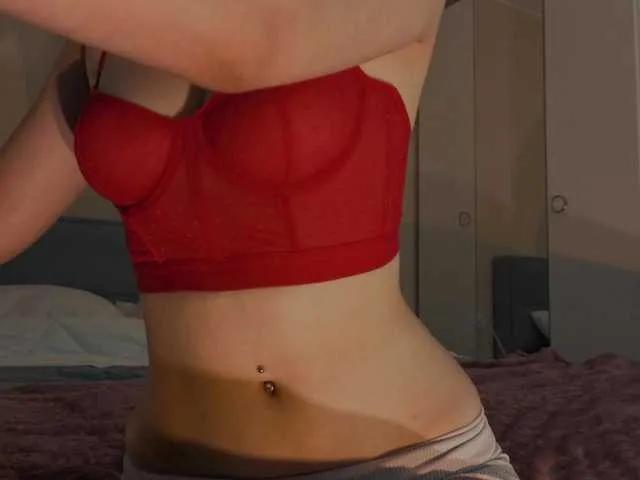 MiaLuw from BongaCams is Freechat