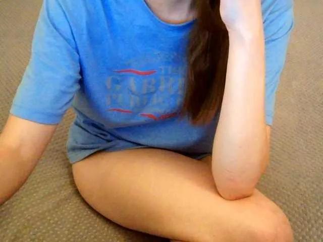 Mikkirsan1 from BongaCams