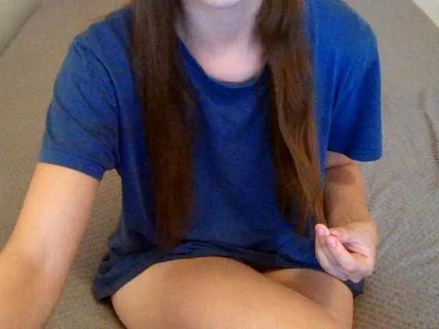 Mikkirsan1 from BongaCams