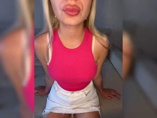 Girls: try live performances with matured performers, from dancing to quirks, in a variety of beautiful sex cams.