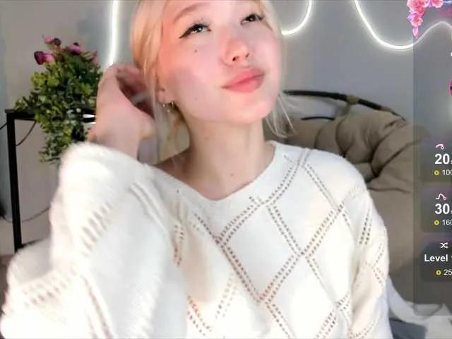 Milli-sunrise from BongaCams