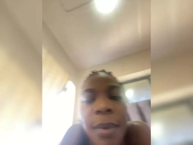 Miss-Coco from BongaCams