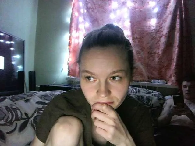 Miy44 from BongaCams