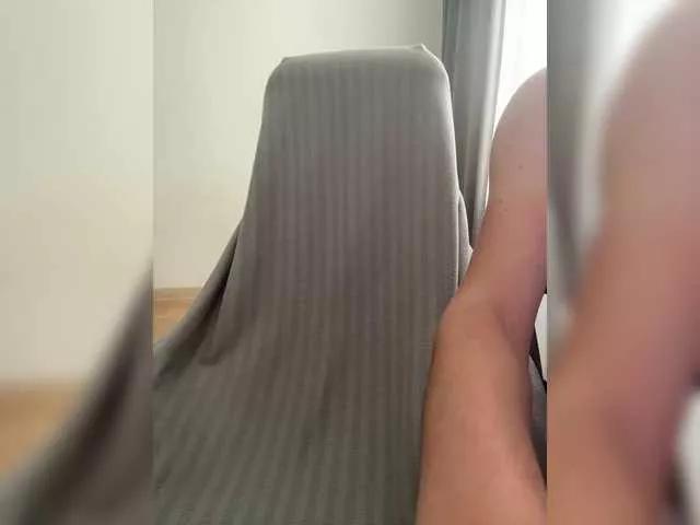 Molochnaya000 from BongaCams